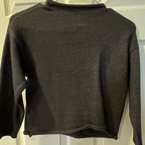 Long sleeve sweater.. gray color worming for the winter